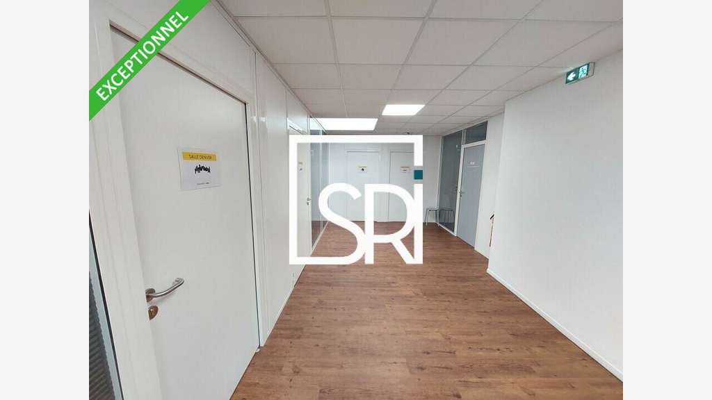 Bureaux 389m² à louer à Clermont Ferrand Pardieu