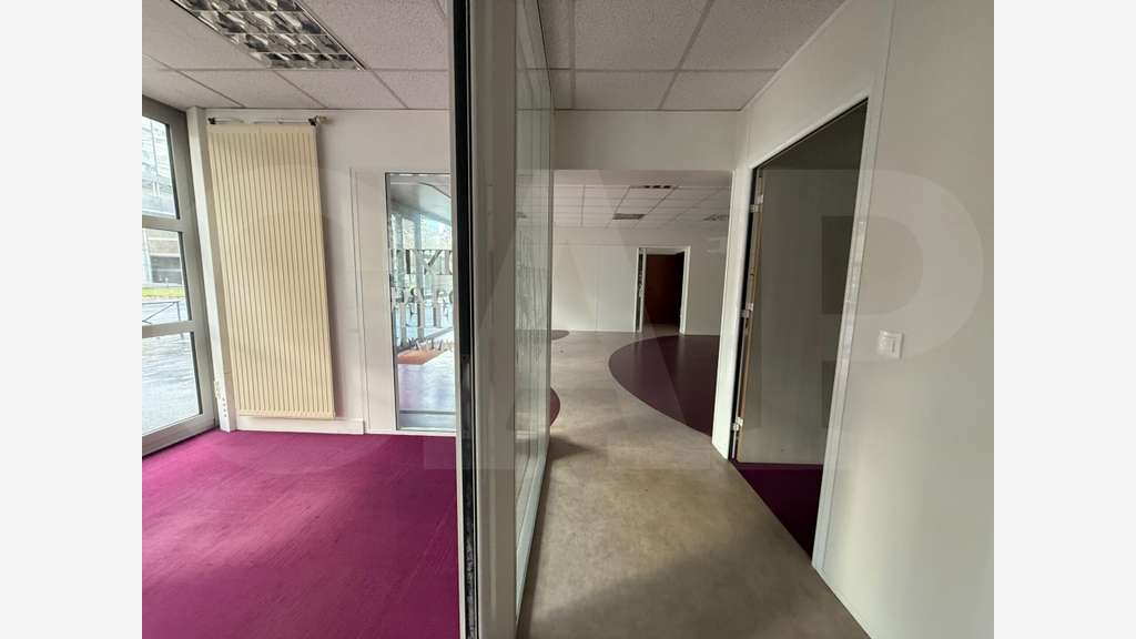 A louer commerce 205m² sur pénétrante de Rennes