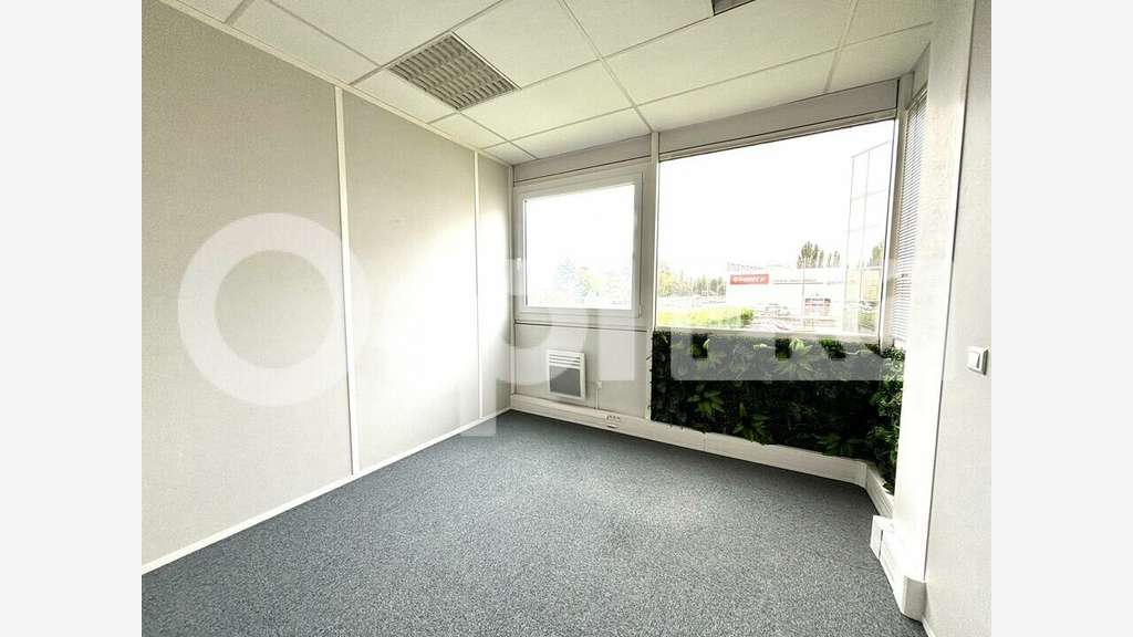 A louer bureaux 116m² à Compiègne ZAC de Mercières