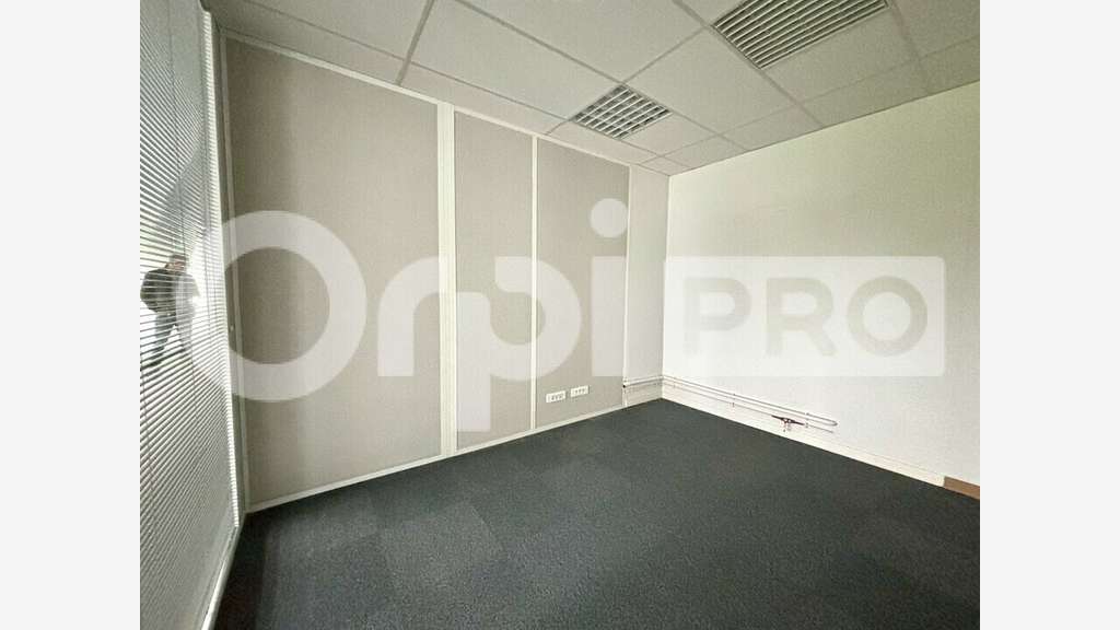 A louer bureaux 116m² à Compiègne ZAC de Mercières