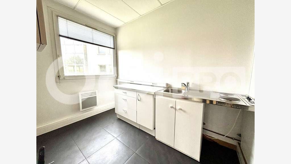 A louer bureaux 116m² à Compiègne ZAC de Mercières