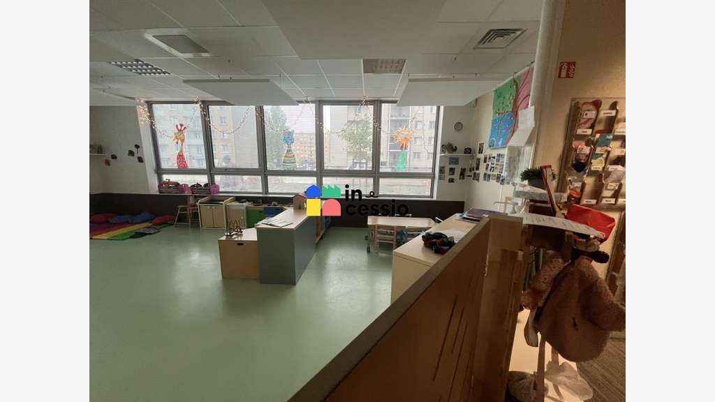 A louer crèche 367m² Le Mans gare TGV Novaxis