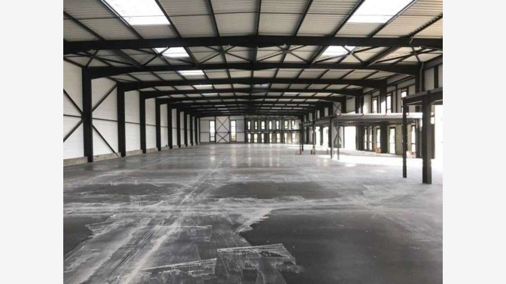 A louer entrepôt 4017m² à Villefranche sur Saône