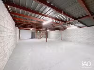 A louer dépôt 243m² à Brie-Comte-Robert