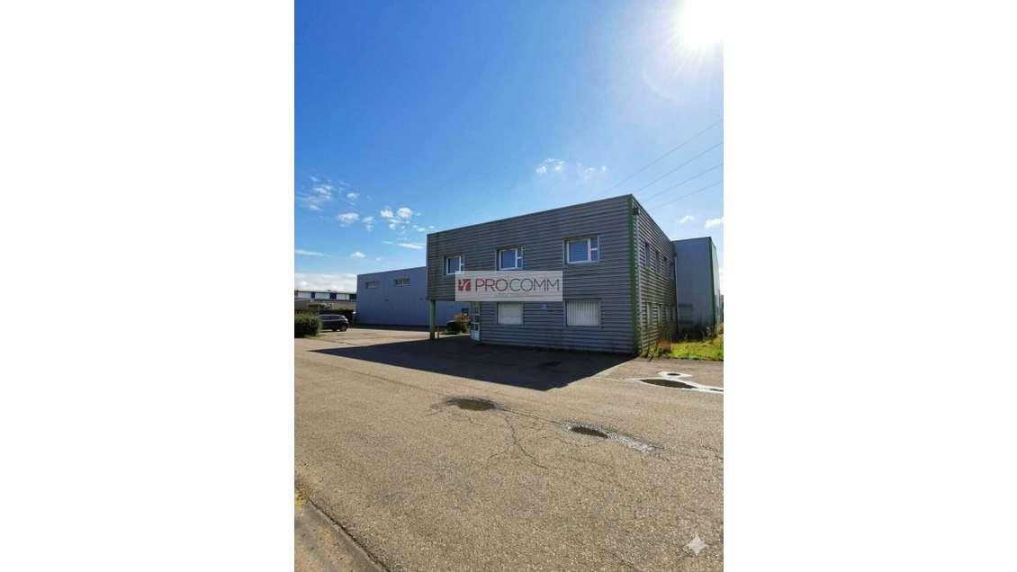 Depot entrepôt bureaux 1300m² à louer à Richemont