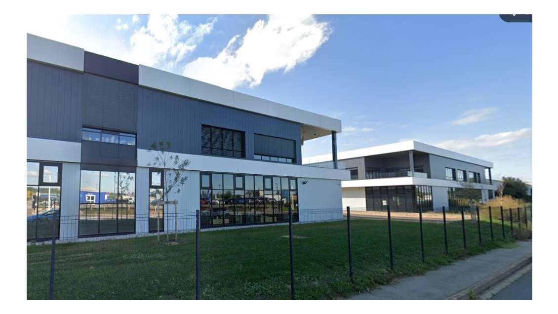 A louer local mixte neuf activité bureaux ZA Arnas