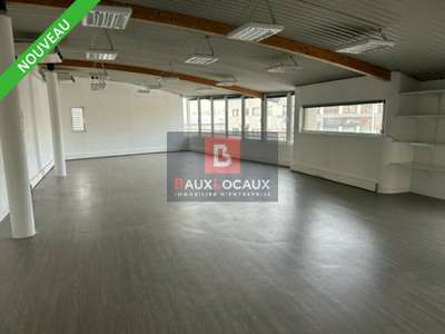 Bureaux 167m² + parkings à louer en ZI à Eguilles