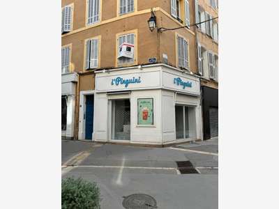 A louer local 17m² angle empl N°1 Aix-en-Provence