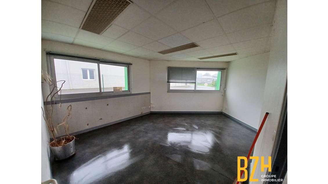 Ensemble de bureaux de 110m² à louer à Lorient