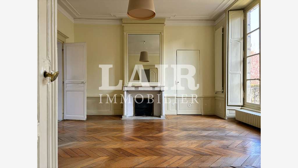 A louer bureaux bon standing 141m² à Alençon