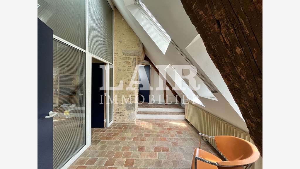 A louer bureaux bon standing 141m² à Alençon