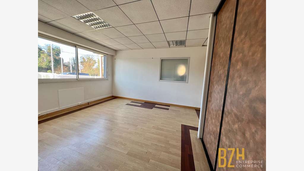 Ensemble de bureaux 120m² à louer à Lorient