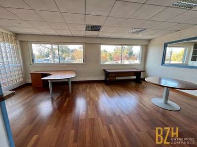 Ensemble de bureaux 120m² à louer à Lorient