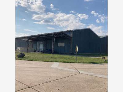 À louer entrepôt de 5 360m² proche Châteauroux