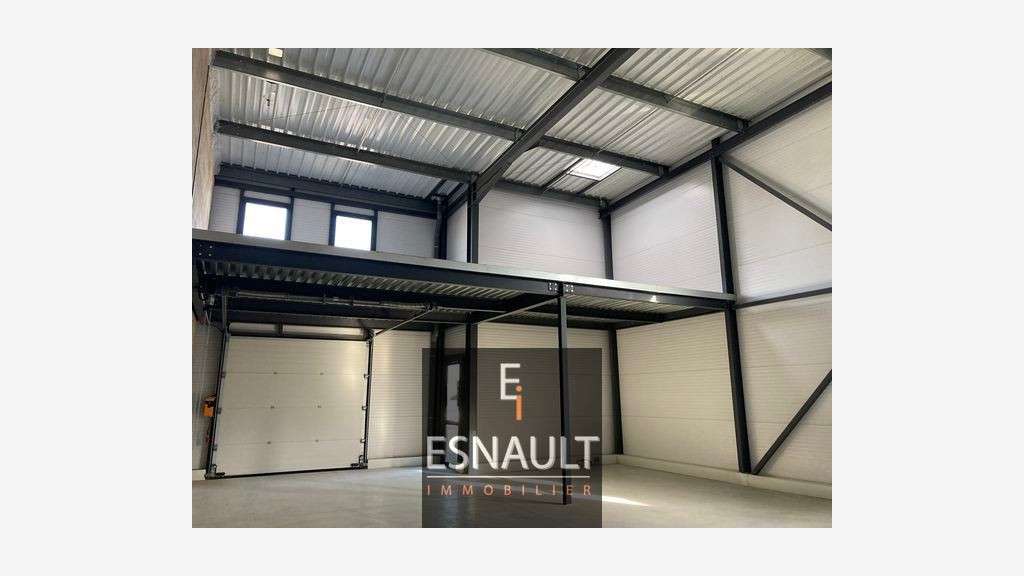 A louer local d'activité de 167m² en za à Sète