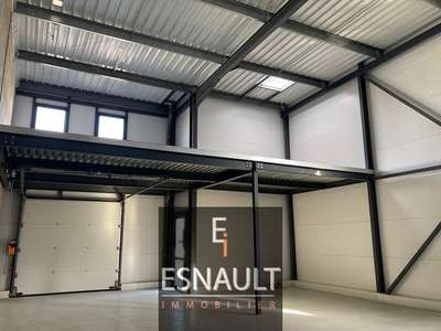 A louer local d'activité de 167m² en za à Sète