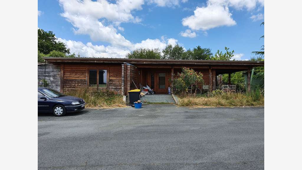 Entrepôt 2187m² à louer zone industrielle Coutras
