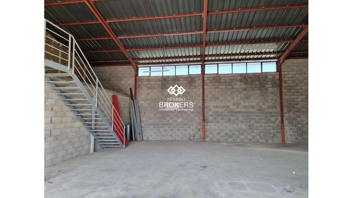 Entrepôt 247 m² - A louer - Vendargues