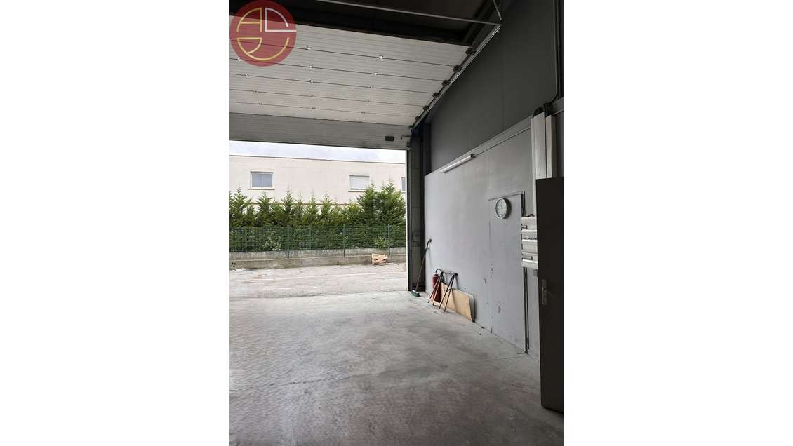 A louer entrepôt 250m² ZI dynamique à Colomiers