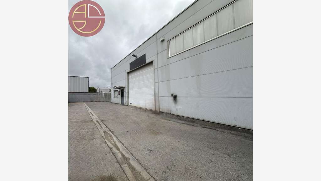 A louer entrepôt 250m² ZI dynamique à Colomiers