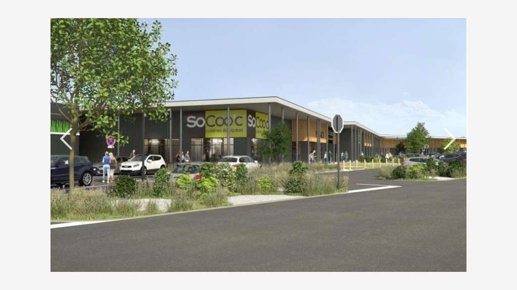 Local commercial 446m² à louer à Biganos
