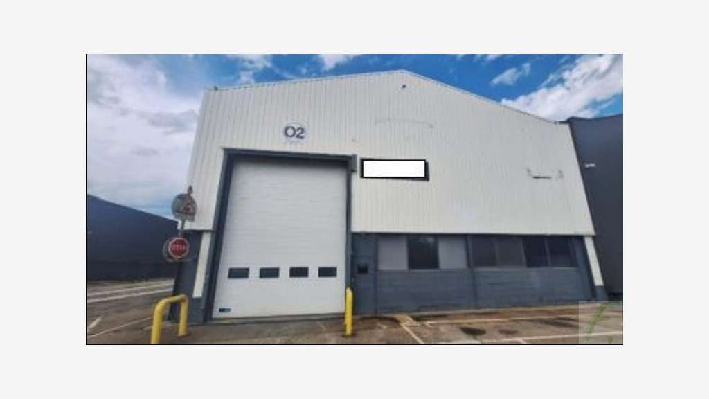 A louer entrepôt 350m² site industriel Pontcharra