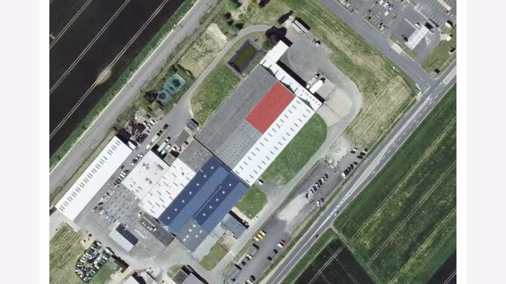 À louer 2 entrepôts de 2 400m² proche d'Orléans 