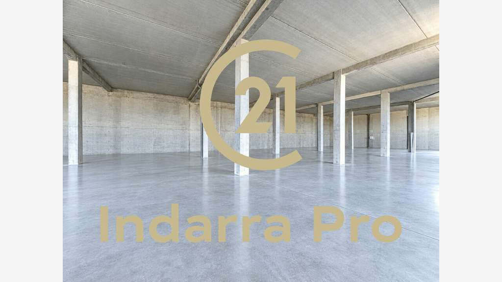 A louer entrepôt 253m² quartier des Docks Biarritz