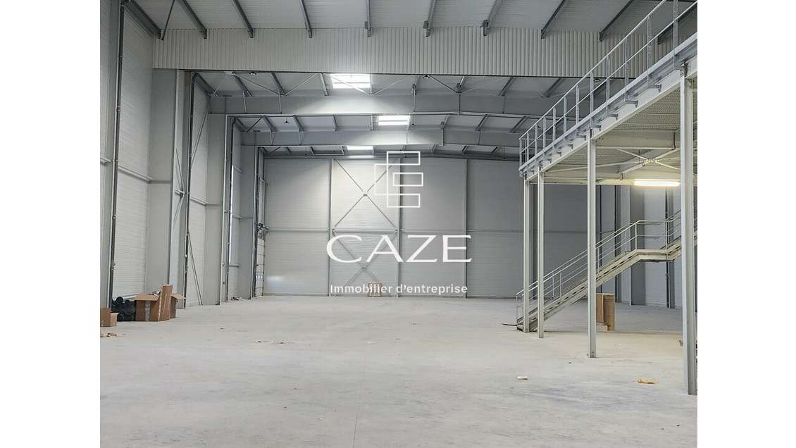 Entrepôts à louer à Blanquefort rocade sortie 6