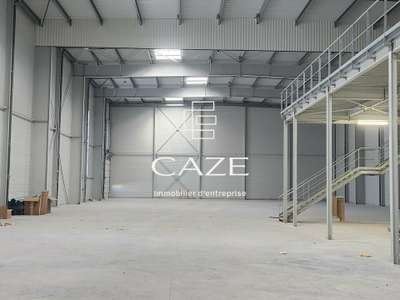 Location Locaux d'activités - Entrepôts à Blanquefort