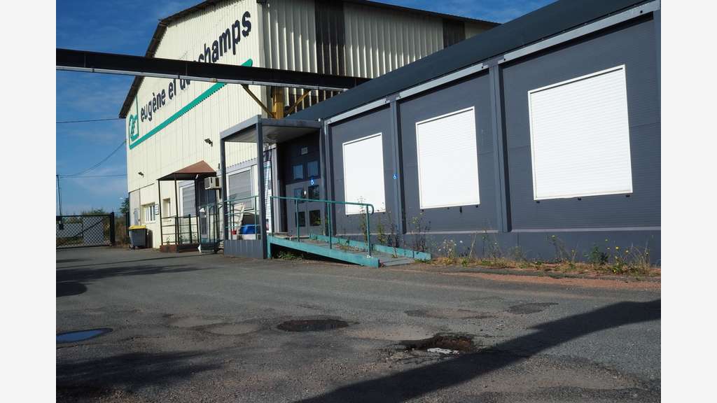 Location entrepôt 1100m² en Sud Bourgogne