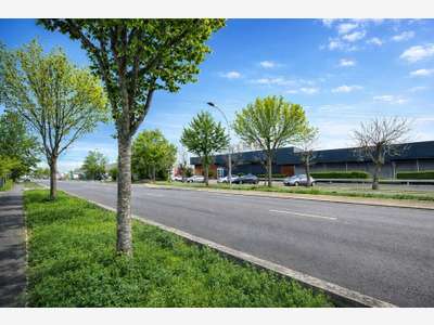 A louer entrepôt 1000m² ZI Bordeaux Nord 