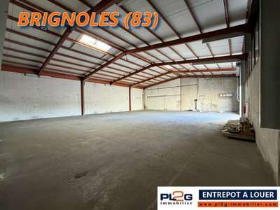 Entrepôt 424m² à louer à Brignoles 
