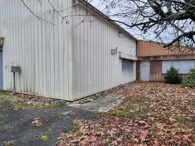 A louer local entrepôt 400m² à Brive 