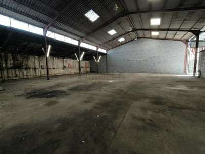 Entrepôt 500m²  à louer à Brive-la-Gaillarde