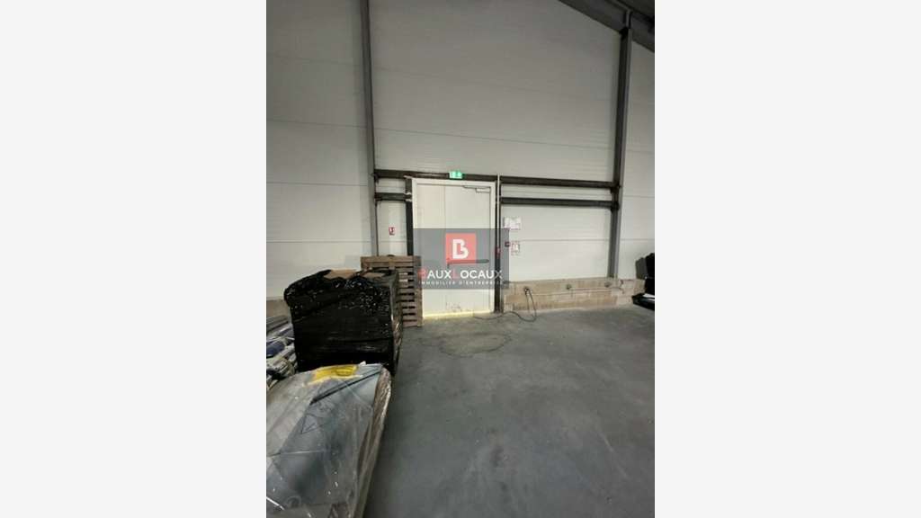 A louer entrepôt logistique à Caumont-sur-Durance