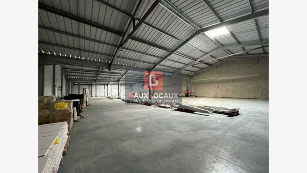 A louer entrepôt logistique à Caumont-sur-Durance
