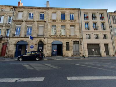 Location Locaux d'activités - Entrepôts à Bordeaux