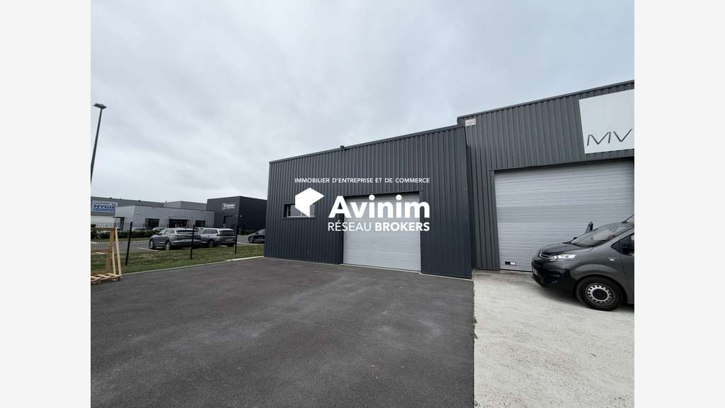 Entrepôt 150m² à louer dans le Parc Alata à Creil