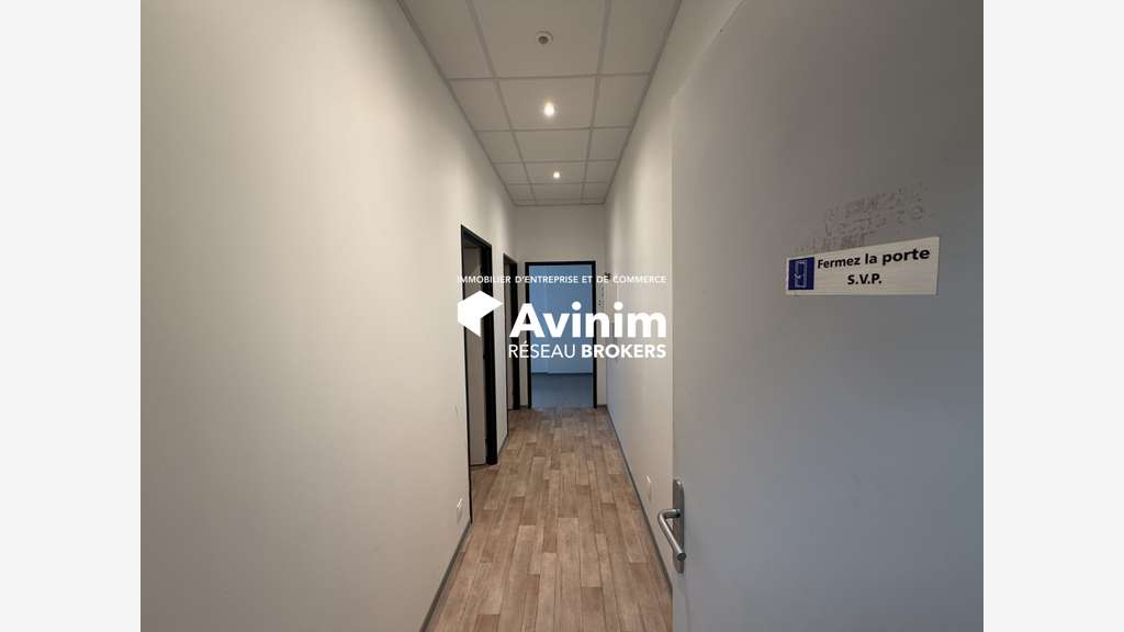 Entrepôt 150m² à louer dans le Parc Alata à Creil