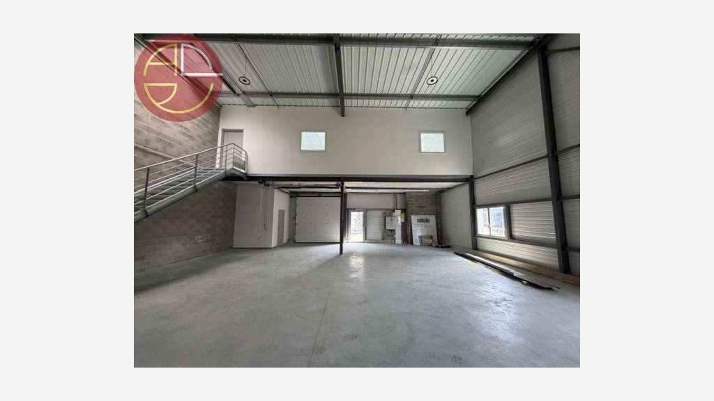 Location entrepôt neuf 426m² RE2020 à Cugnaux
