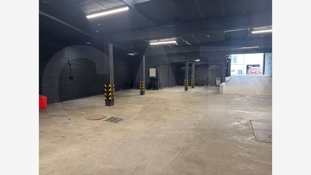 A louer entrepôt de stockage 360m² Rennes centre 