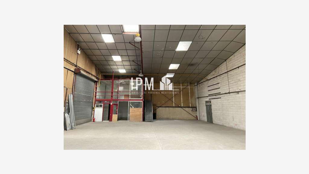 A louer entrepôt de 400m² prox zc à Cabriès