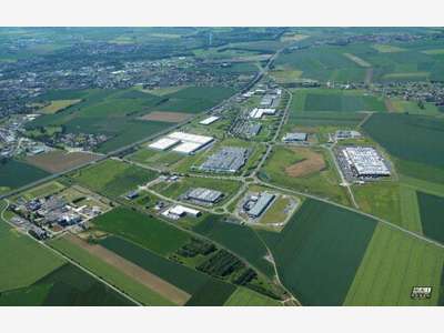A louer entrepôt de 44 000m² à Tilloy lez Cambrai