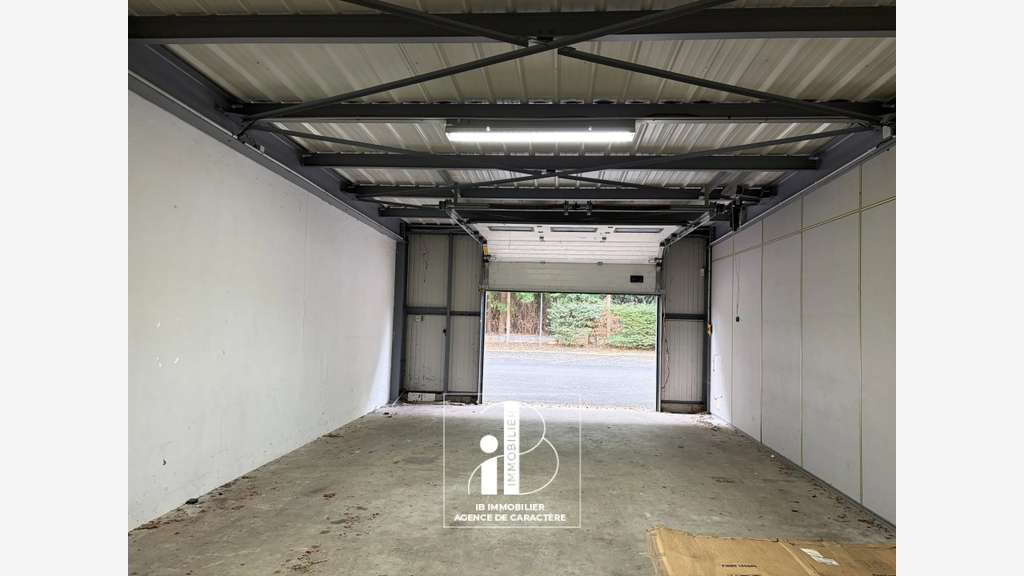 Entrepôt de stockage 69m² à louer à Avon