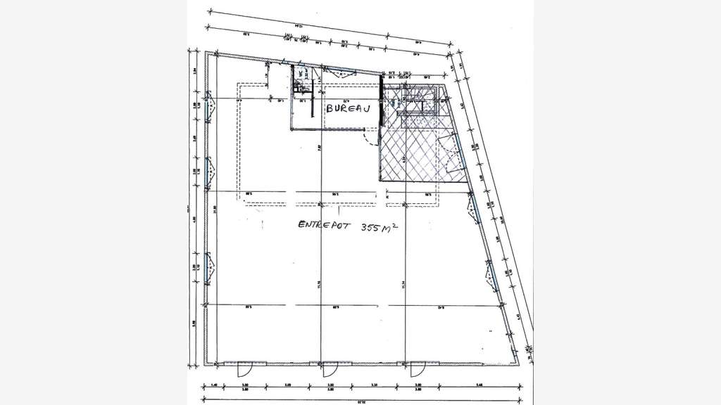 A louer entrepôt 355m² Hyères Pôle Saint-Martin