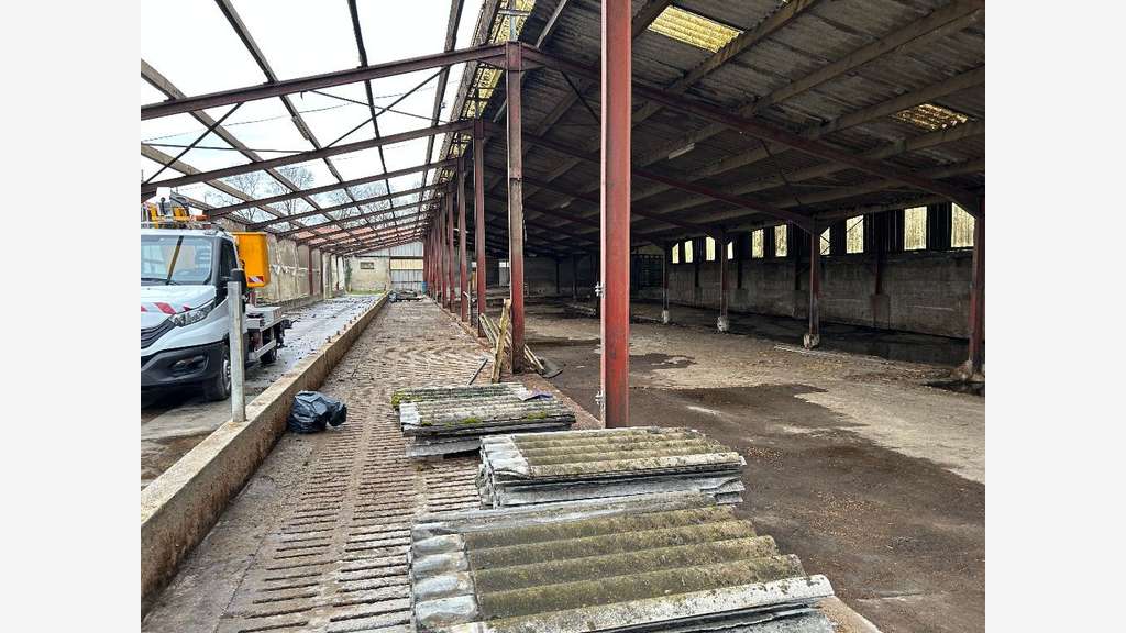 A louer entrepôt de stockage à la Vernouze