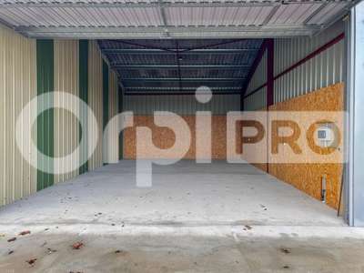 A louer entrepôt de stockage à Saubrigues (40)