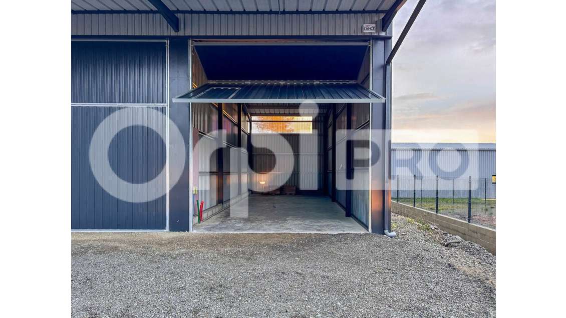 A louer entrepôt de stockage 85m² à Téthieu