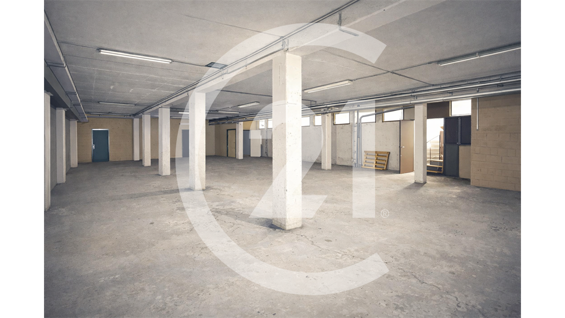 Entrepôt de stockage 200m² à louer sur Valence Sud